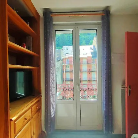 Centre-ville 4/6 Pers, 3e Etage, Cuisine Equipee, Parking Gratuit, Linge En Supplement - Fr-1-234-228 Cauterets